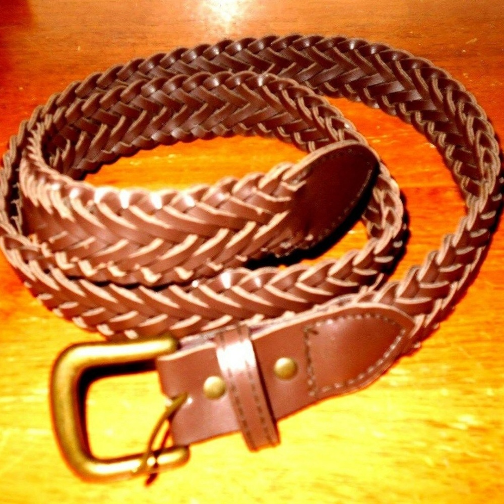 Vhntage Braided Woven Faux Leather Brown Belt